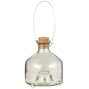 Hvepsefanger fra Ib Laursen i klart glas med korkprop og metalbøjle til ophængning i haven.