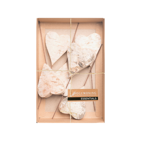 Hjerter af birketræ på wire