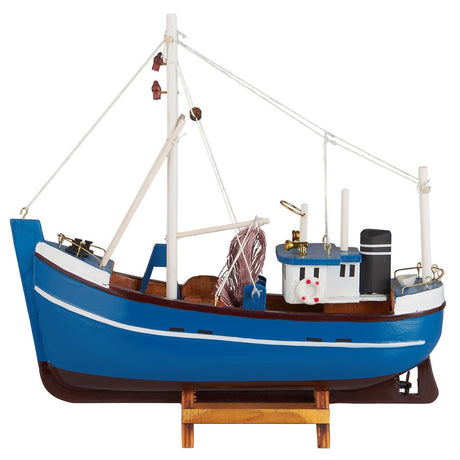 Fiskekutter med blåt skrog til dekoration fra Ib Laursen