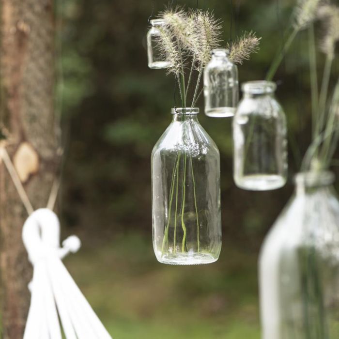 Ib Laursen dekorations glasflaske med metalwire 500 ml hængende udenfor med plantegrene